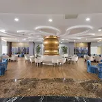 Kirman Belazur & מלון 5*